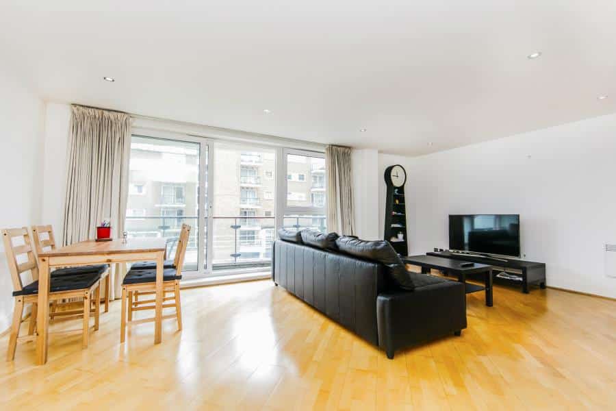 Riverside West, Smugglers Way, SW18